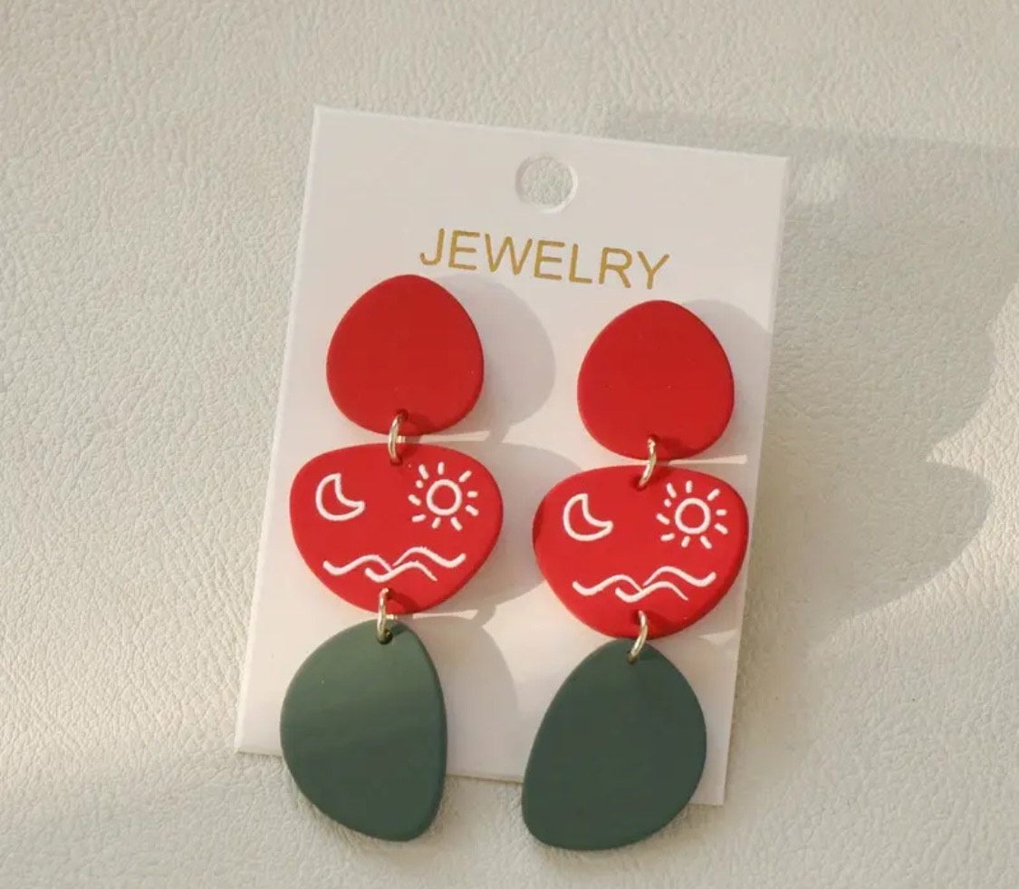 Dangle Earrings with red and green Colour