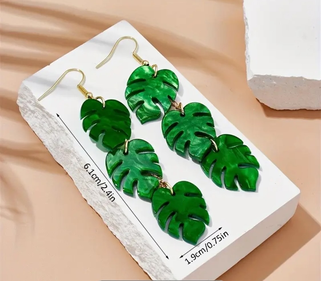 Green Palm Leaf Design Dangle Earrings