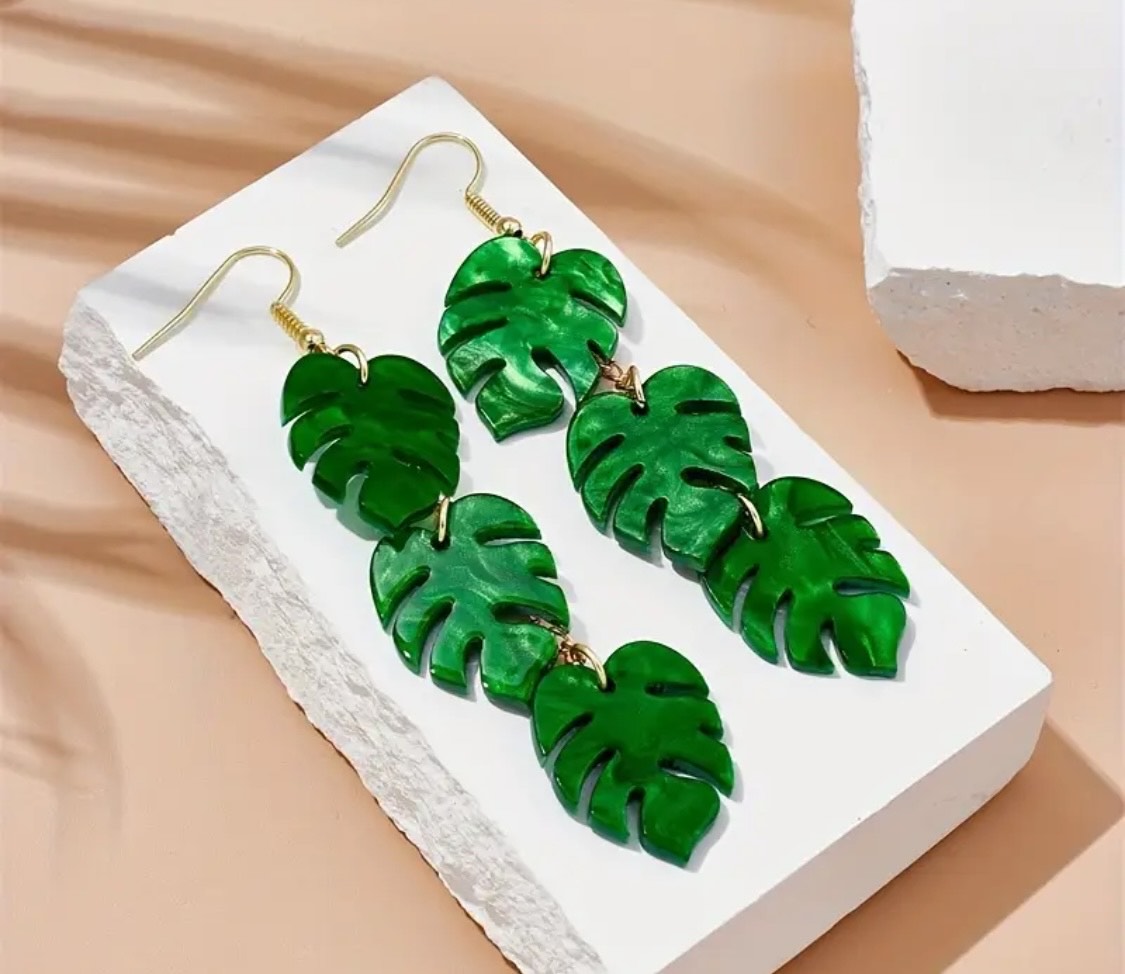 Green Palm Leaf Design Dangle Earrings